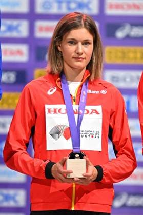 World Athletics Championships Tokyo 2025 - day 3 TOKYO, JAPAN - SEPTEMBER 15 : Ponette Helena (BEL) during the medal ceremony of the 4x400m mixed on day 3 of the World Athletics Championships Tokyo 2025 on September 15, 2025 in Tokyo, Japan, 15 09 2025 Tokyo Japan  Copyright: xTomasxSiskx