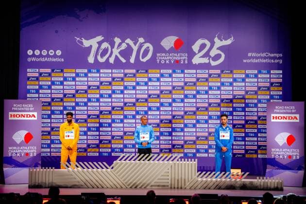 World Athletics Championships Tokyo, 15 09 2025 Medal ceremony of Mens Marathon during the World Athletics Championships with Amanal Petros GER , Alphonce Felix Simbu TAN Iliass Aouani ITA 15 09 2025 in Tokyo Copyright: xBEAUTIFULxSPORTS Flatemerschx