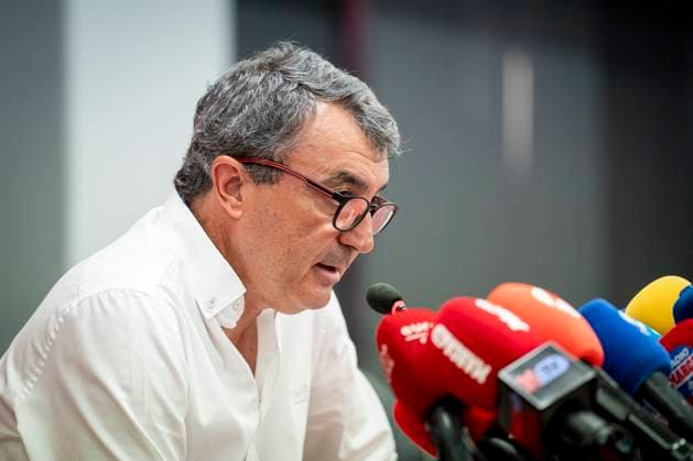 The director of La Vuelta, Javier Guillén, appears after the pro-Palestinian protests in Madrid The director of La Vuelta Ciclista a Espana, Javier Guillén, during a press conference, after finishing the Vuelta Ciclista a Espana 2025, in Madrid Spain Javier Guillén has appeared to comment on what happened during the last days in La Vuelta, and after the incidents in Madrid that forced to stop the Spanish round Since last September 3, when La Vuelta passed through Bilbao, there have been pro-Palestinian protests at different points in the race and against the participation of the Israeli team in the competition, The protests culminated yesterday in Madrid, forcing the cancellation of the last stage of La Vuelta a Espana for security reasons, after serious incidents and invasion of the route by demonstrators The podium ceremony was also suspended and the episode left an unprecedented mark on the closing of the Spanish round 15 SEPTEMBER 2025 LA VUELTA SPORTS CYCLISM A Pé Madrid Madrid Madrid Spain Copyright: xA.xPÃ rezxMecax 6955892