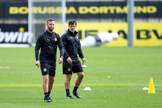 15 09 2025, Final training session for the UEFA Champions League match between Juventus Turin and Borussia Dortmund, f l individual coach top talents Mathias Schiele Borussia Dortmund , co-coach Filip Tapalovic Borussia Dortmund , Dortmund training ground Borussia Dortmund NRW Germany xRHR PHOTO DEx Copyright: DennisxEwert RHR-FOTOx RHR-FOTO DE