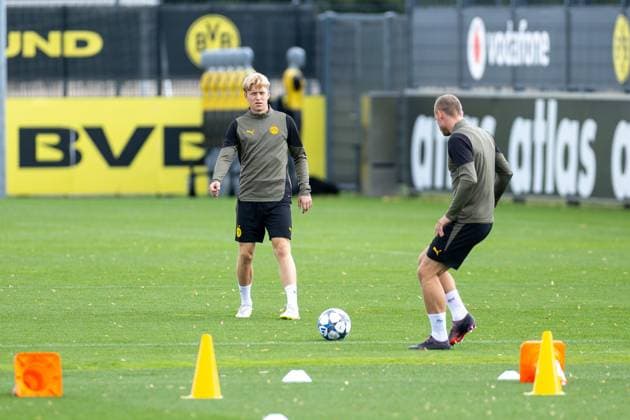 15 09 2025, Final training session for the UEFA Champions League match between Juventus Turin and Borussia Dortmund, f l Daniel Svensson Borussia Dortmund , Julian Ryerson Borussia Dortmund , Dortmund training ground Borussia Dortmund NRW Germany xRHR PHOTO DEx Copyright: DennisxEwert RHR-FOTOx RHR-FOTO DE