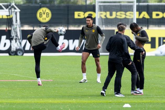 15 09 2025, Final training session for the UEFA Champions League match between Juventus Turin and Borussia Dortmund, Jobe Bellingham Borussia Dortmund , Dortmund Training ground Borussia Dortmund NRW Germany xRHR PHOTO DEx Copyright: DennisxEwert RHR-FOTOx RHR-FOTO DE