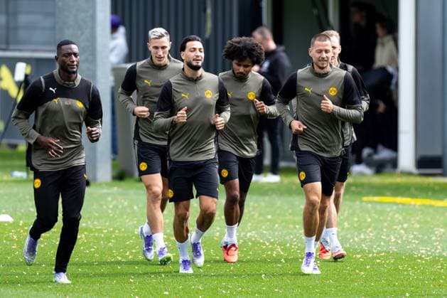 15 09 2025, Final training session for the UEFA Champions League match between Juventus Turin and Borussia Dortmund, f l Serhou Guirassy Borussia Dortmund , Nico Schlotterbeck Borussia Dortmund , Ramy Bensebaini Borussia Dortmund , Karim Adeyemi Borussia Dortmund , Waldemar Anton Borussia Dortmund , Dortmund training ground Borussia Dortmund NRW Germany xRHR PHOTO DEx Copyright: DennisxEwert RHR-FOTOx RHR-FOTO DE