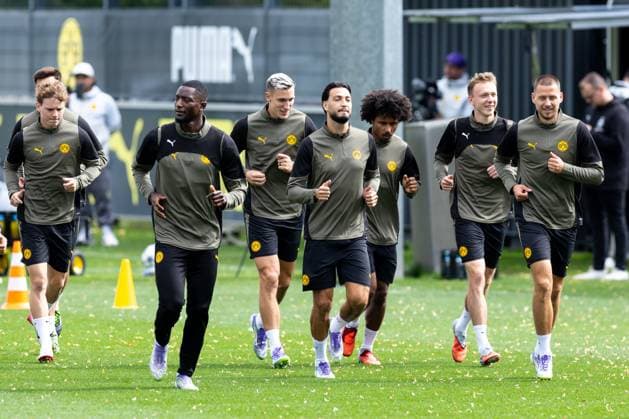 15 09 2025, Final training session for the UEFA Champions League match between Juventus Turin and Borussia Dortmund, f l Cole Campbell Borussia Dortmund , Serhou Guirassy Borussia Dortmund , Nico Schlotterbeck Borussia Dortmund , Ramy Bensebaini Borussia Dortmund , Karim Adeyemi Borussia Dortmund , Maximilian Beier Borussia Dortmund , Waldemar Anton Borussia Dortmund , Dortmund training ground Borussia Dortmund NRW Germany xRHR PHOTO DEx Copyright: DennisxEwert RHR-FOTOx RHR-FOTO DE