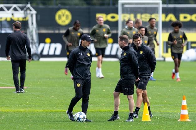 15 09 2025, Final training session for the UEFA Champions League match between Juventus Turin and Borussia Dortmund, from left coach Niko Kovac Borussia Dortmund , video analyst Steve Rands Borussia Dortmund , co-coach Filip Tapalovic Borussia Dortmund , Dortmund training ground Borussia Dortmund NRW Germany xRHR PHOTO DEx Copyright: DennisxEwert RHR-FOTOx RHR-FOTO DE