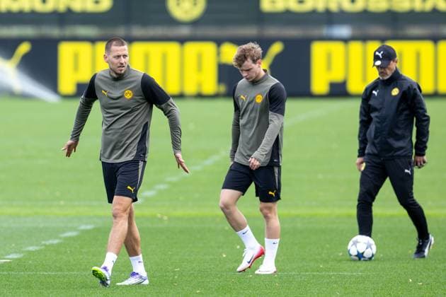 15 09 2025, Final training session for the UEFA Champions League match between Juventus Turin and Borussia Dortmund, f l Waldemar Anton Borussia Dortmund , Cole Campbell Borussia Dortmund , Coach Niko Kovac Borussia Dortmund , Dortmund Training ground Borussia Dortmund NRW Germany xRHR PHOTO DEx Copyright: DennisxEwert RHR-FOTOx RHR-FOTO DE