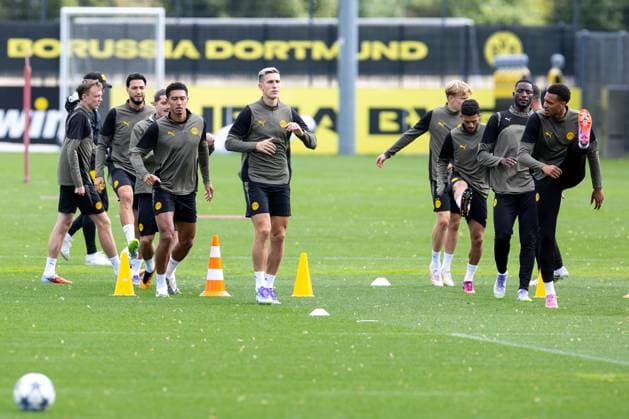 15 09 2025, Final training session for the UEFA Champions League match between Juventus Turin and Borussia Dortmund, from l Maximilian Beier Borussia Dortmund , Ramy Bensebaini Borussia Dortmund , Marcel Sabitzer Borussia Dortmund , Jobe Bellingham Borussia Dortmund , Nico Schlotterbeck Borussia Dortmund , Yan Couto Borussia Dortmund , Serhou Guirassy Borussia Dortmund , Felix Nmecha Borussia Dortmund , Dortmund training ground Borussia Dortmund NRW Germany xRHR PHOTO DEx Copyright: DennisxEwert RHR-FOTOx RHR-FOTO DE