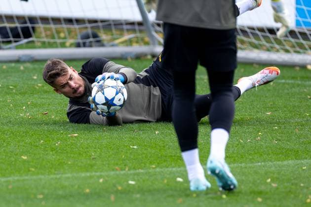 15 09 2025, Final training session for the UEFA Champions League match between Juventus Turin and Borussia Dortmund, Goalkeeper Alexander Meyer Borussia Dortmund , Dortmund Training ground Borussia Dortmund NRW Germany xRHR PHOTO DEx Copyright: DennisxEwert RHR-FOTOx RHR-FOTO DE