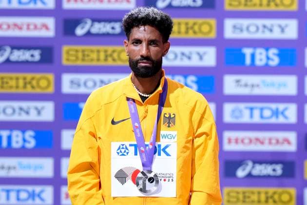 PETROS Amanal Team GER 2nd place with silver medal at the award ceremony 3 DAY Marathon Mens World Athletics Championships 2025 in Tokyo Tokyo on 15 09 2023 Copyright: xLacixPerenyix