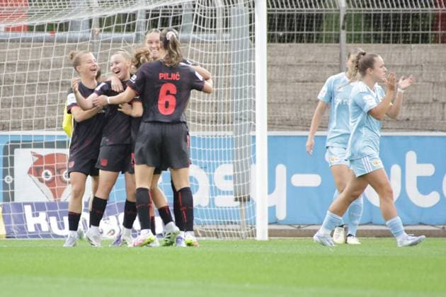 15 09 2025, xgrfx, Soccer Google Pixel Women Bundesliga, Bayer Leverkusen 1 FC Union Berlin v l Goal, Vanessa Fudalla Bayer Leverkusen DFL DFB REGULATIONS PROHIBIT ANY USE OF PHOTOGRAPHS as IMAGE SEQUENCES and or QUASI VIDEO Leverkusen