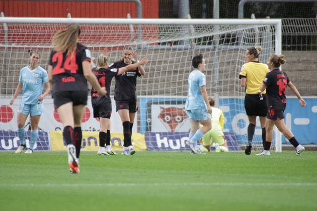 15 09 2025, xgrfx, Soccer Google Pixel Women Bundesliga, Bayer Leverkusen 1 FC Union Berlin v l Goal, Valentina Mädl Bayer Leverkusen DFL DFB REGULATIONS PROHIBIT ANY USE OF PHOTOGRAPHS as IMAGE SEQUENCES and or QUASI VIDEO Leverkusen