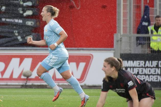 15.09.2025, xgrfx, Fussball Google Pixel Frauen-Bundesliga, Bayer Leverkusen - 1.FC Union Berlin v.l. Tor, Dina Orschmann (1.FC Union Berlin) (DFL DFB REGULATIONS PROHIBIT ANY USE OF PHOTOGRAPHS as IMAGE SEQUENCES and or QUASI-VIDEO) Leverkusen