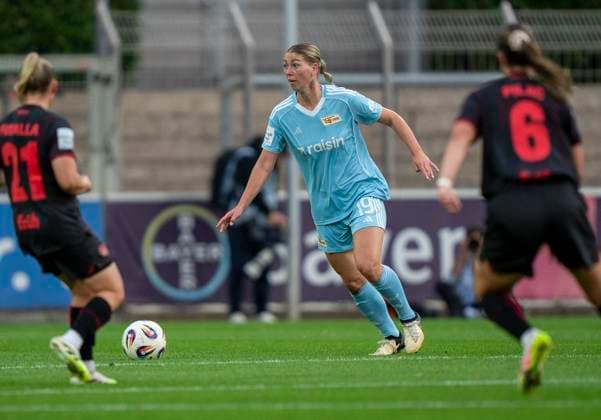 Samantha Steuerwald 1 FC Union Berlin, 19 15 09 2025, Bayer Leverkusen 1 FC Union Berlin, Football, Google Pixel Frauen Bundesliga, GER, Leverkusen, Ulrich Haberland Stadion, Saison 25 26, 2 Spieltag DFL regulations prohibit any use of photographs as image sequences and or quasi video Copyright: HMBxMedia xMarcoxBader