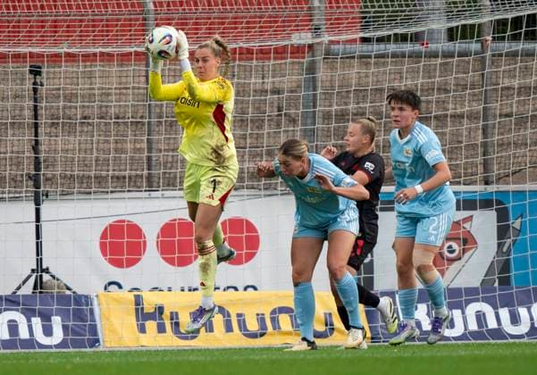 Cara Boesl 1 FC Union Berlin, 1 15 09 2025, Bayer Leverkusen 1 FC Union Berlin, Football, Google Pixel Frauen Bundesliga, GER, Leverkusen, Ulrich Haberland Stadion, Saison 25 26, 2 Spieltag DFL regulations prohibit any use of photographs as image sequences and or quasi video Copyright: HMBxMedia xMarcoxBader