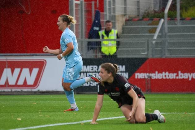 Leverkusen, Germany 15 September 2025 1 FBL 2025 2026 Bayer 04 Leverkusen vs FC Union Berlin Pictured from left goal scorer Dina Orschmann 1 FC Union Berlin scores the goal to make it 1-2 for Union Berlin and cheers DFB regulations prohibit any use of photographs as image sequences and or quasi video Ulrich Haberland Stadion Nordrhein Westfalen Copyright: xFotostandx xFantinix