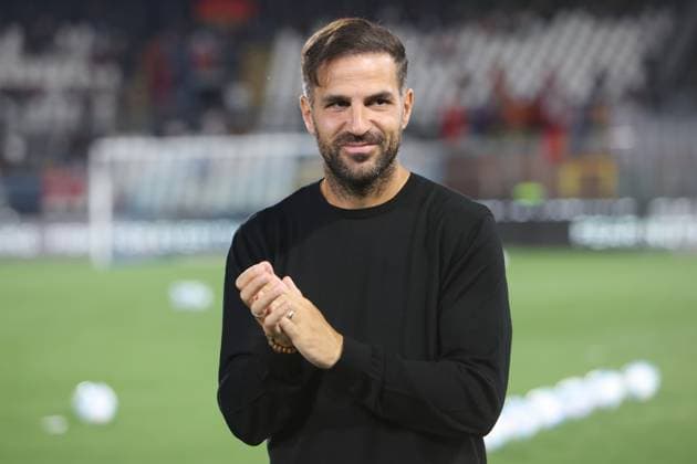 Como™s Como 1907 s head coach Cesc Fabregas during the Serie A soccer match between Como and Genoa at the Giuseppe Sinigaglia stadium in Como, north Italy - September 15, 2025 - Soccer.  Copyright: xAntonioxSaiai LaPressex