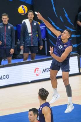 September 15, 2025, Quezon City, Manila, Philippines: USA vs Portugal in their Pool Phase match during the FIVB Mens Volleyball World Championship, WM, Weltmeisterschaft 2025 in Manila, Philippines. USA wins in 3 sets. USAs Gabriel GARCIA Quezon City Philippines - ZUMAr144 20250915_zap_r144_004 Copyright: xJaynexRussellx