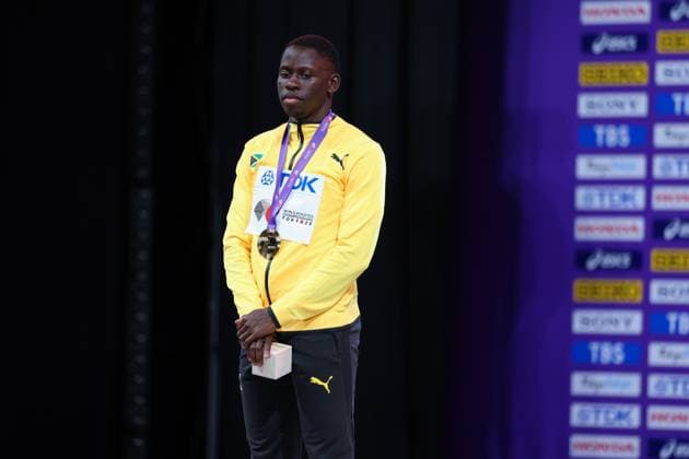 September 15, 2025, Shinjuku, Tokyo, Japan: OBLIQUE SEVILLE of Jamaica in the Men 100m Medal Ceremony at the Tokyo 2025 World Athletics Championships in Tokyo, Japan Shinjuku Japan - ZUMAc179 20250915_zep_c179_151 Copyright: xMickaelxChavetx