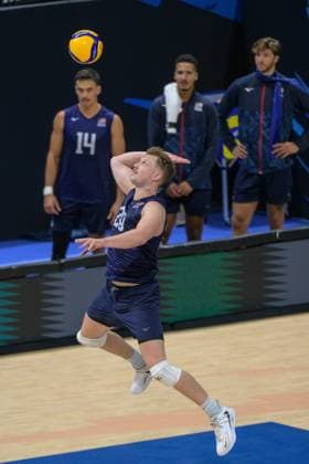 September 15, 2025, Quezon City, Manila, Philippines: USA vs Portugal in their Pool Phase match during the FIVB Mens Volleyball World Championship, WM, Weltmeisterschaft 2025 in Manila, Philippines. USA wins in 3 sets. USAs Jordan EWERT Quezon City Philippines - ZUMAr144 20250915_zap_r144_009 Copyright: xJaynexRussellx