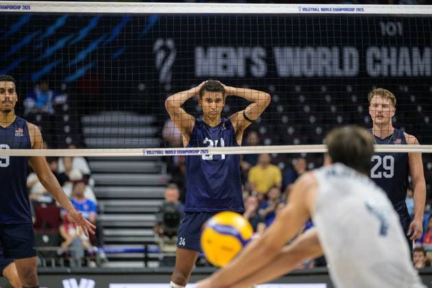 September 15, 2025, Quezon City, Manila, Philippines: USA vs Portugal in their Pool Phase match during the FIVB Mens Volleyball World Championship, WM, Weltmeisterschaft 2025 in Manila, Philippines. USA wins in 3 sets. Merrick McHENRY Quezon City Philippines - ZUMAr144 20250915_zap_r144_038 Copyright: xJaynexRussellx