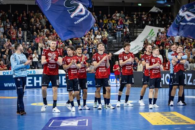 DAIKIN HBL SG Flensburg Handewitt vs TSV Hannover Burgdorf 15 09 25 Cheering after victory Team SG Flensburg Handewitt DAIKIN HBL SG Flensburg Handewitt vs TSV Hannover Burgdorf, GP JOULE Arena Flensburg on 15 09 25 Copyright: xBEAUTIFULxSPORTS MarioxM.xKobergx