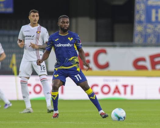 Jean-Daniel Akpa Akpro of Hellas Verona FC during Hellas Verona FC vs US Cremonese, 3Â° Serie A Enilive 2025-26 game at Marcantonio Bentegodi stadium in Verona (VR), Italy, on September 15, 2025.  Copyright: xDavidexCasentini IPAxSportx xipa-agency.netx xx IPA_64908727 IPA_Agency_IPA64908727