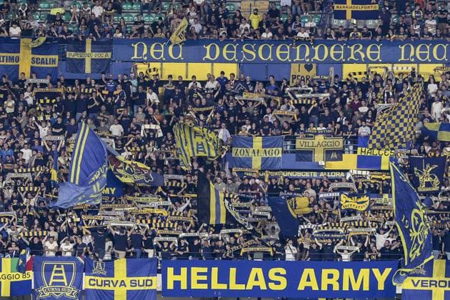 Hellas Verona fans show their support during Hellas Verona FC vs US Cremonese, 3Â° Serie A Enilive 2025-26 game at Marcantonio Bentegodi stadium in Verona (VR), Italy, on September 15, 2025.  Copyright: xDavidexCasentini IPAxSportx xipa-agency.netx xx IPA_64908729 IPA_Agency_IPA64908729