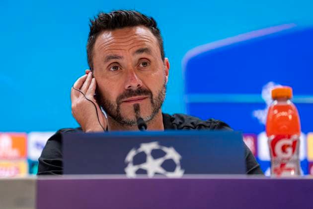 Olympique de Marseille press conference, PK, Pressekonferenz - UEFA Champions League 2025 26 League Phase MD1 Roberto De Zerbi, Head Coach of Olympique de Marseille, speaks in the press room during the Training Session and Press Conference ahead of the UEFA Champions League 2024 25 match against Real Madrid CF at Estadio Santiago Bernabeu on September 15, 2025 in Madrid, Spain. Madrid Estadio Santiago Bernabeu Madrid Spain Copyright: xAlbertoxGardinx AGardin_20250915_Foot_Cha_OlyMar_Pc_0372