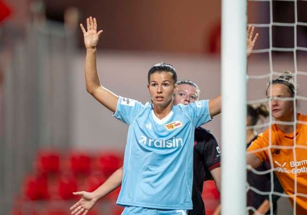 Nele Bauereisen 1 FC Union Berlin, 23 15 09 2025, Bayer Leverkusen 1 FC Union Berlin, Football, Google Pixel Frauen Bundesliga, GER, Leverkusen, Ulrich Haberland Stadion, Saison 25 26, 2 Spieltag DFL regulations prohibit any use of photographs as image sequences and or quasi video Copyright: HMBxMedia xMarcoxBader