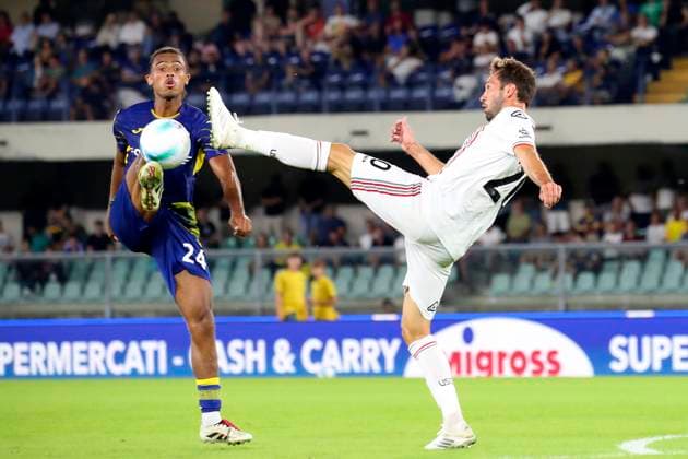 Verona™s Antoine Bernede, Franco Vazquez Cremonese s during the Serie A soccer match between Hellas Verona and Cremonese at the Bentegodi Stadium in Verona, north west Italy - Monday, September 15, 2025. - Soccer .  Copyright: xPaolaxGarbuio Lapressex
