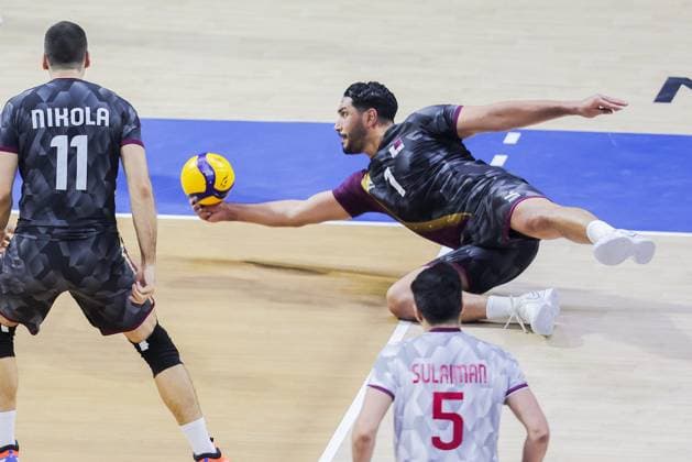 (250915) -- QUEZON CITY, Sept. 15, 2025 -- Youssef Oughlaf (R) of Qatar competes during the pool B match between Poland and Qatar at the FIVB Men s World Championship, WM, Weltmeisterschaft 2025 in Quezon City, the Philippines, on Sept. 15, 2025. ) (SP)THE PHILIPPINES-QUEZON CITY-VOLLEYBALL-FIVB MEN S WORLD CHAMPIONSHIP 2025-POL VS QAT ROUELLExUMALI 