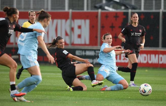 Katharina Piljic B04 vs Dina Orschmann FCU , Leverkusen, Germany 15 09 2025, Womens Bundesliga, Matchday 2, Bayer 04 Leverkusen 1 FC Union Berlin