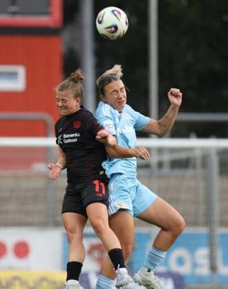 Kristin Kögel B04, L and Tanja Pawollek FCU , Leverkusen, Germany 15 09 2025, Frauen Bundesliga, 2 Spieltag, Bayer 04 Leverkusen 1 FC Union Berlin