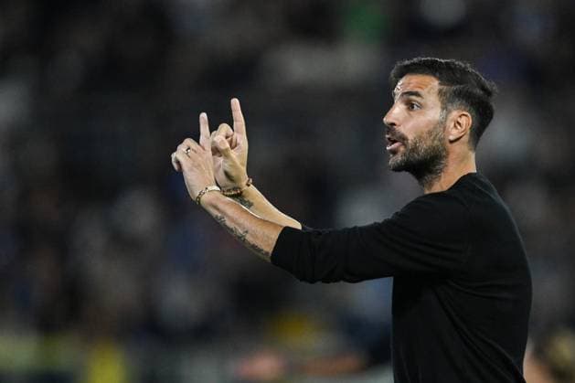 Cesc Fabregas, Head Coach of Calcio Como,react during the Italian Serie A football match between Calcio Como and Genoa CFC on 15 of September 2025 at the Giuseppe Senigallia stadium in Como, Italy  Copyright: xTizianoxBallabio IPAxSportx xipa-agency.netx xx IPA_64912605 IPA_Agency_IPA64912605