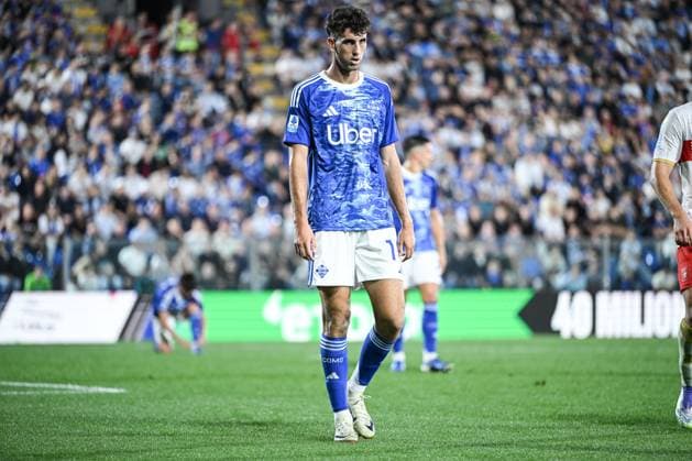 Jacobo Ramon of Calcio Como in action during the Italian Serie A football match between Calcio Como and Genoa CFC on 15 of September 2025 at the Giuseppe Senigallia stadium in Como, Italy  Copyright: xTizianoxBallabio IPAxSportx xipa-agency.netx xx IPA_64912672 IPA_Agency_IPA64912672