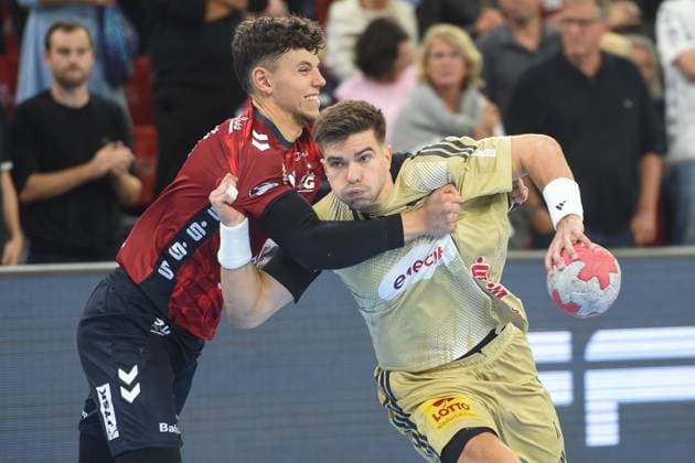 Handball I Men I Season 2025 2026 I Bundesliga I 4 Matchday I SG Flensburg Handewitt TSV Hannover Burgdorf I 15 09 2025 from left Marko Grgic 17, SG Flensburg Handewitt , Renars Uscins 10, TSV Hannover Burgdorf Copyright: xLobeca JanxKirschnerx