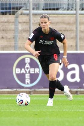 15 09 2025, xgrfx, Soccer Google Pixel Womens Bundesliga, Bayer Leverkusen 1 FC Union Berlin v l Katharina Piljic Bayer Leverkusen DFL DFB REGULATIONS PROHIBIT ANY USE OF PHOTOGRAPHS as IMAGE SEQUENCES and or QUASI VIDEO Leverkusen