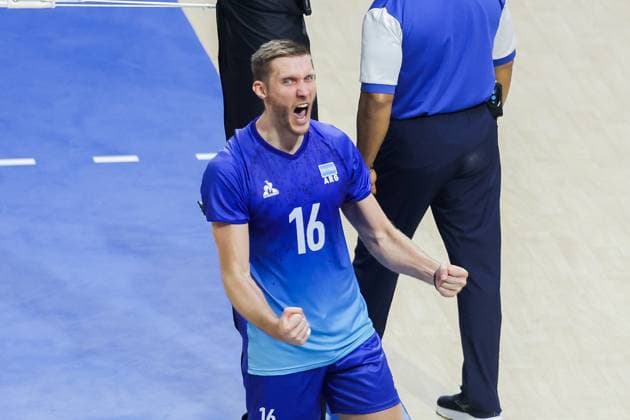 (250916) -- QUEZON CITY, Sept. 16, 2025 -- Pablo Sergio Koukartsev of Argentina reacts after scoring a point during the pool C match between Argentina and South Korea at the FIVB Men s World Championship, WM, Weltmeisterschaft 2025 in Quezon City, the Philippines, on Sept. 16, 2025. ) (SP)THE PHILIPPINES-QUEZON CITY-VOLLEYBALL-FIVB MEN S WORLD CHAMPIONSHIP 2025-ARG VS KOR RouellexUmali 