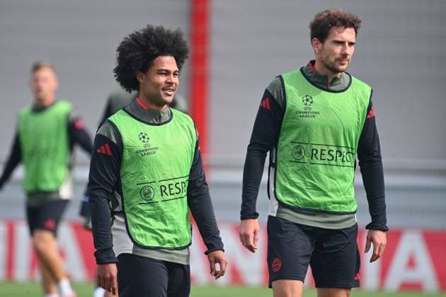 from left Serge GNABRY FC Bayern Muenchen ,Leon GORETZKA Bayern Muenchen final training on 16 09 2025 Soccer Champions League,Season 2025 26 FC Bayern Muenchen FC Chelsea