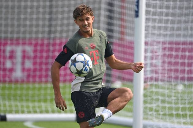 Tom BISCHOF Bayern Muenchen , action,single image,cropped single motif,half figure,half figure final training on 16 09 2025 Football Champions League,season 2025 26 FC Bayern Muenchen FC Chelsea