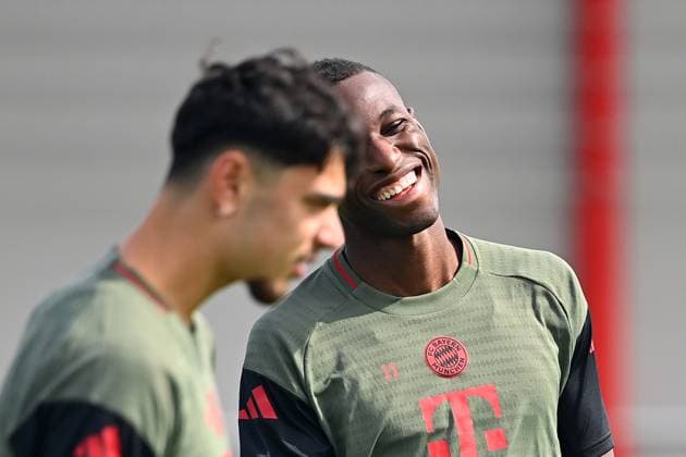 Nicolas JACKSON Bayern Muenchen , Portrait,Portraet smiles,laughing,laughing,optimistic,good-humored, Li Aleksandar PAVLOVIC Bayern Muenchen final training on 16 09 2025 Football Champions League,Season 2025 26 FC Bayern Muenchen FC Chelsea