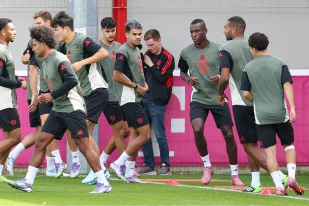 Luis Diaz FC Bayern Muenchen, 14 with Nicolas Jackson FC Bayern Muenchen, 11 and Jonathan Tah FC Bayern Muenchen, 04 , with Aleksandar Pavlovic FC Bayern Muenchen, 45 and Minjae Kim FC Bayern Muenchen, 03 , with Serge Gnabry FC Bayern Muenchen, 07 , GER, Final training, FC Bayern Muenchen, Football, UEFA Champions League, League Phase, 1 Matchday, Season 2025 2026, 16 09 2025, GER, Final training, FC Bayern Muenchen, Football, UEFA Champions League, League Phase, 1 Matchday, Season 2025 2026, 16 09 2025 Muenchen Copyright: xEibner-Pressefoto JennixMaulx EP_JML