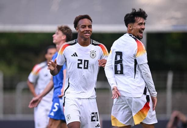 Soccer U 20 Test Laenderspiel in Reutlingen 09 09 2025 Germany Italy JUBEL Germany goal scorers to 1 0 Assan Ouedraogo left and Laurin Ulrich right