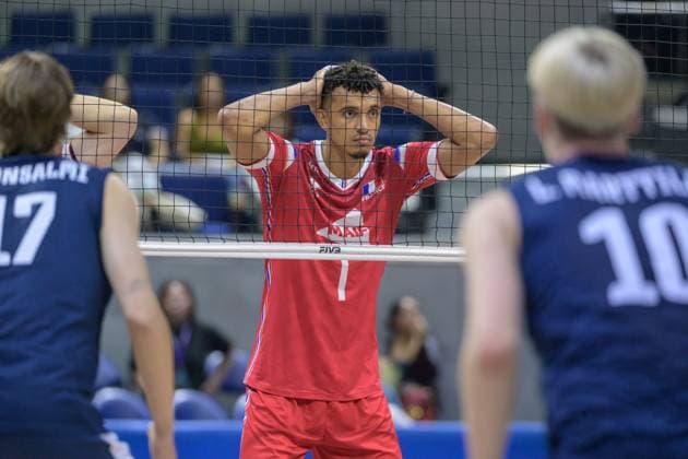 September 16, 2025, Quezon City, Manila, Philippines: France vs Finland in their Pool Phase match during the FIVB Mens Volleyball World Championship, WM, Weltmeisterschaft 2025 in Manila, Philippines. In a 5 set match, Olympic Champions France are beaten 3 sets to 2 by Finland. Frances BarthÅ½lÅ½my CHINENYEZE at the net Quezon City Philippines - ZUMAr144 20250916_zap_r144_018 Copyright: xJaynexRussellx