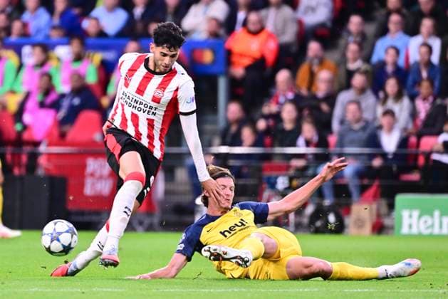 PSV Eindhoven v Royale Union Saint-Gilloise - UEFA Champions League EINDHOVEN, NETHERLANDS - SEPTEMBER 16 : Pepi Ricardo forward of PSV Eindhoven and Leysen Fedde defender of Union Saint-Gilloise during the UEFA Champions League 2025 26 League Phase MD1 match between PSV Eindhoven and Royale Union Saint-Gilloise on September 16, 2025 in Eindhoven, Netherlands, 16 09 2025 Eindhoven Netherlands  Copyright: xPeterxDexVoechtx