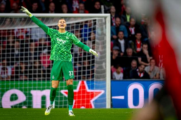 Union Saint Gilloise goalkeeper Kjell Scherpen during the match PSV Royale Union Saint Gilloise at the Philips stadium for the Champions League phase Matchday 1 season 2025 2026 in EINDHOVEN, Netherlands on 16 september 2025, photo by Marcel van Dorst EYE4images DeFodi Images