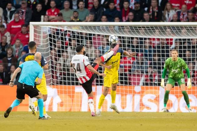 Ismael Saibari PSV Eindhoven and Christian Burgess Union Saint Gilloise battle for the ball during the UEFA Champions League 2025 26 League Phase MD1 match between PSV Eindhoven and R Union Saint Gilloise at PSV Stadion on September 16, 2025 in Eindhoven, Netherlands