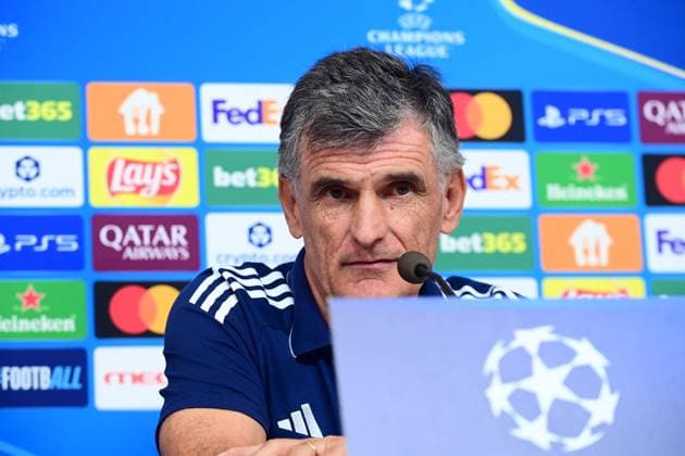 UEFA Champions League - Olympiacos FC press conference, PK, Pressekonferenz - Olympiacos FC goalkeeper Alexandros Paschalakis and coach JosÃ Luis Mendilibar attend a traiining session ahead of the UEFA Champions League Phase matchday 1 soccer match between Olympiacos FC and Pafos FC in Stadium Georgios Karaiskakis in Piraeus, Greece, 10 September 2024.. IMAGO ONE INCH PRODUCTIONS PIRAEUS Greece Copyright: xONExINCHxPRODUCTIONSx 6657810
