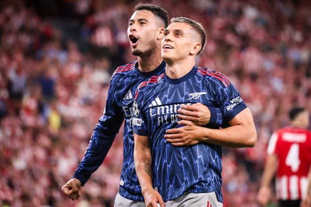 September 16, 2025, Bilbao, Spain, Spain: Leandro TROSSARD of Arsenal celebrate his goal with Gabriel MARTINELLI of Arsenal during the UEFA Champions League, League Phase MD1 match between Athletic Club and Arsenal FC at San Mames Stadium on September 16, 2025 in Bilbao, Spain. Marcos Calvo Bilbao Spain - ZUMAm308 20250916_zsp_m308_014 Copyright: xMatthieuxMirvillex