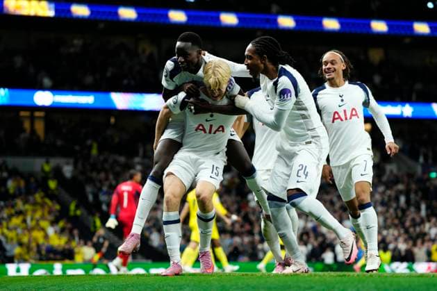 Tottenham Hotspur v Villarreal CF - UEFA Champions League 2025 26 League Phase MD1 Lucas Bergvall central midfield left-back of Tottenham and Sweden celebrates after scoring his sides first goal during the UEFA Champions League 2025 26 League Phase MD1 match between Tottenham Hotspur and Villarreal CF at Tottenham Hotspur Stadium on September 16, 2025 in London, England. London England United Kingdom  Copyright: xJosexBretonx originalFilename:bretonhernandez-tottenha250916_npF5S.jpg